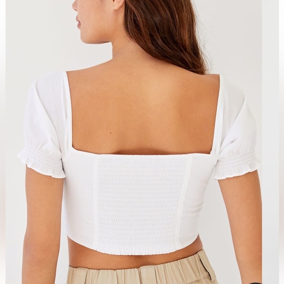 Aritzia White Crop Top - Picture 5 of 11